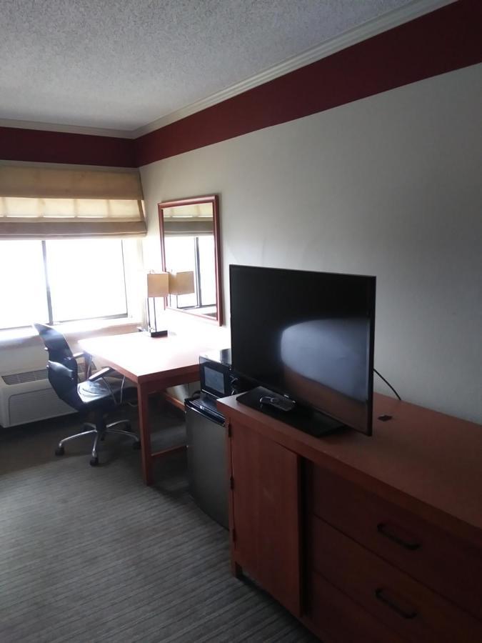 Travelodge By Wyndham Columbus State University Buitenkant foto